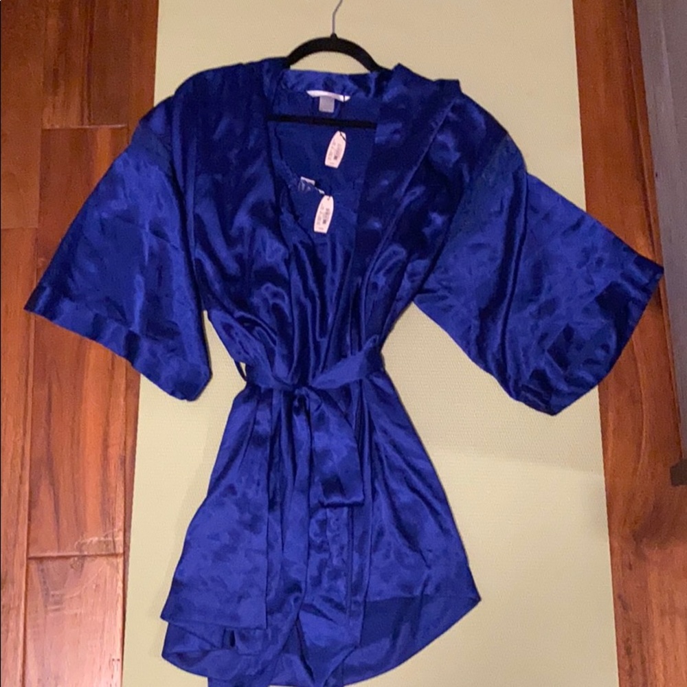 Victoria’s Secret Nightie and Robe
